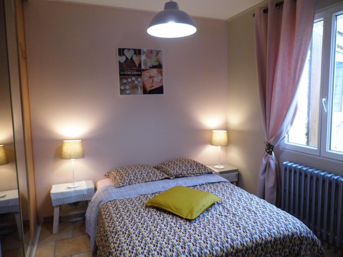 Appartements Dans Villa Privee Avec Piscine, Jardin, Parking Clos, Wifi, Climatisation Мерой Екстериор снимка