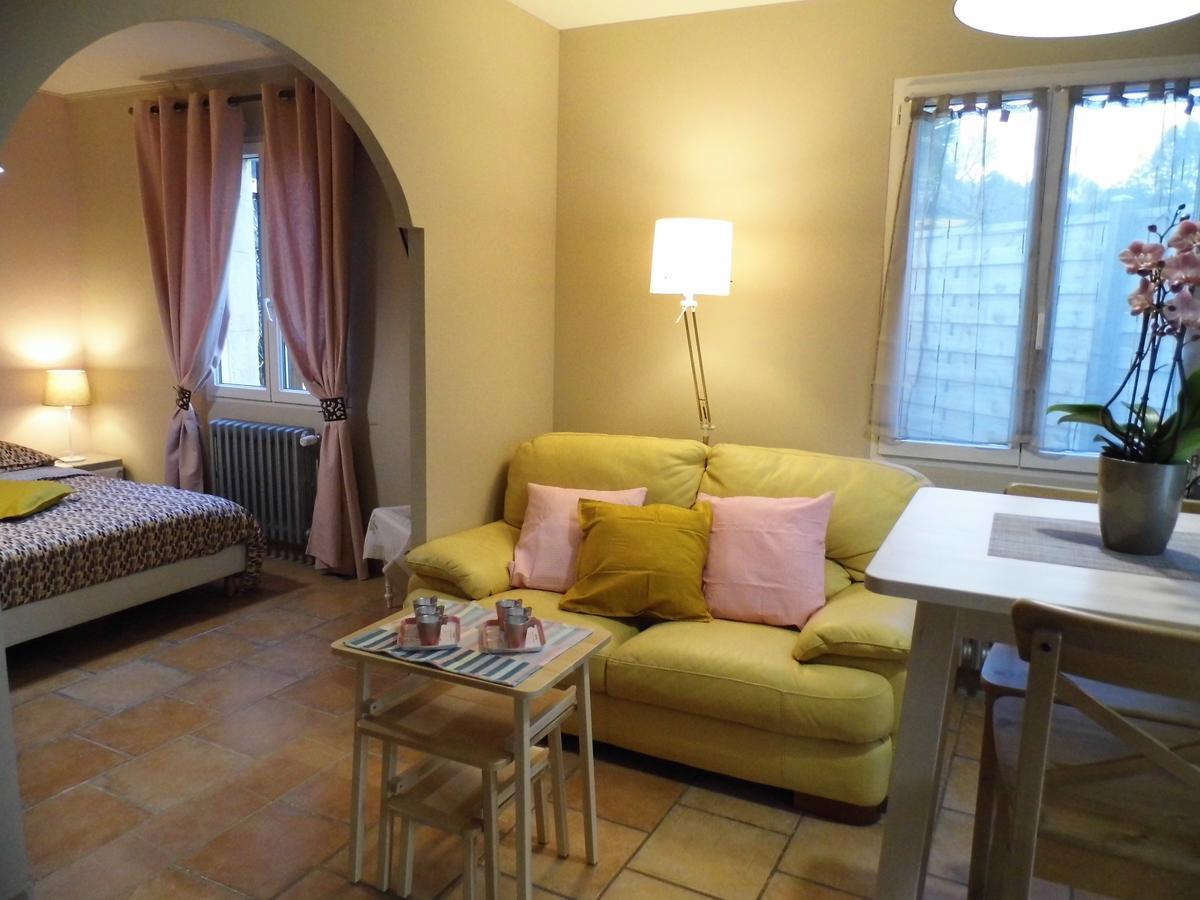 Appartements Dans Villa Privee Avec Piscine, Jardin, Parking Clos, Wifi, Climatisation Мерой Екстериор снимка