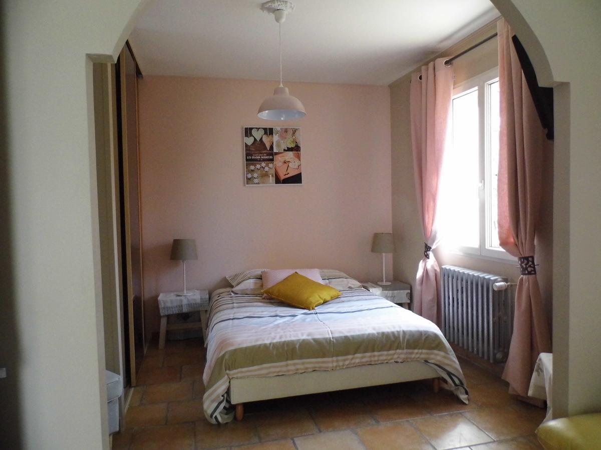 Appartements Dans Villa Privee Avec Piscine, Jardin, Parking Clos, Wifi, Climatisation Мерой Екстериор снимка