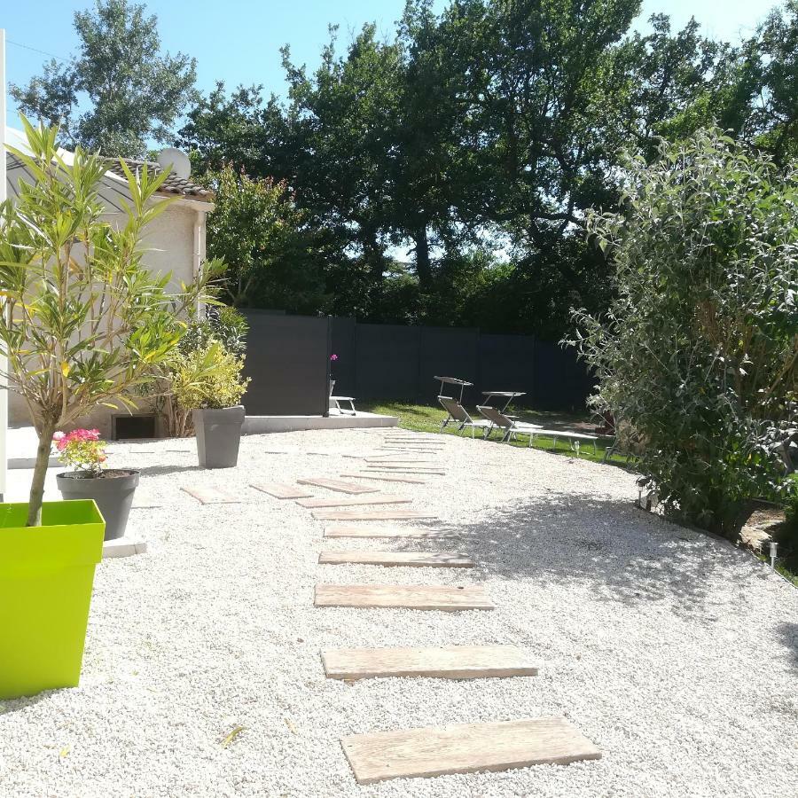 Appartements Dans Villa Privee Avec Piscine, Jardin, Parking Clos, Wifi, Climatisation Мерой Екстериор снимка