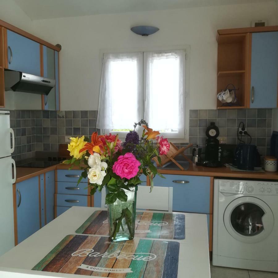 Appartements Dans Villa Privee Avec Piscine, Jardin, Parking Clos, Wifi, Climatisation Мерой Екстериор снимка
